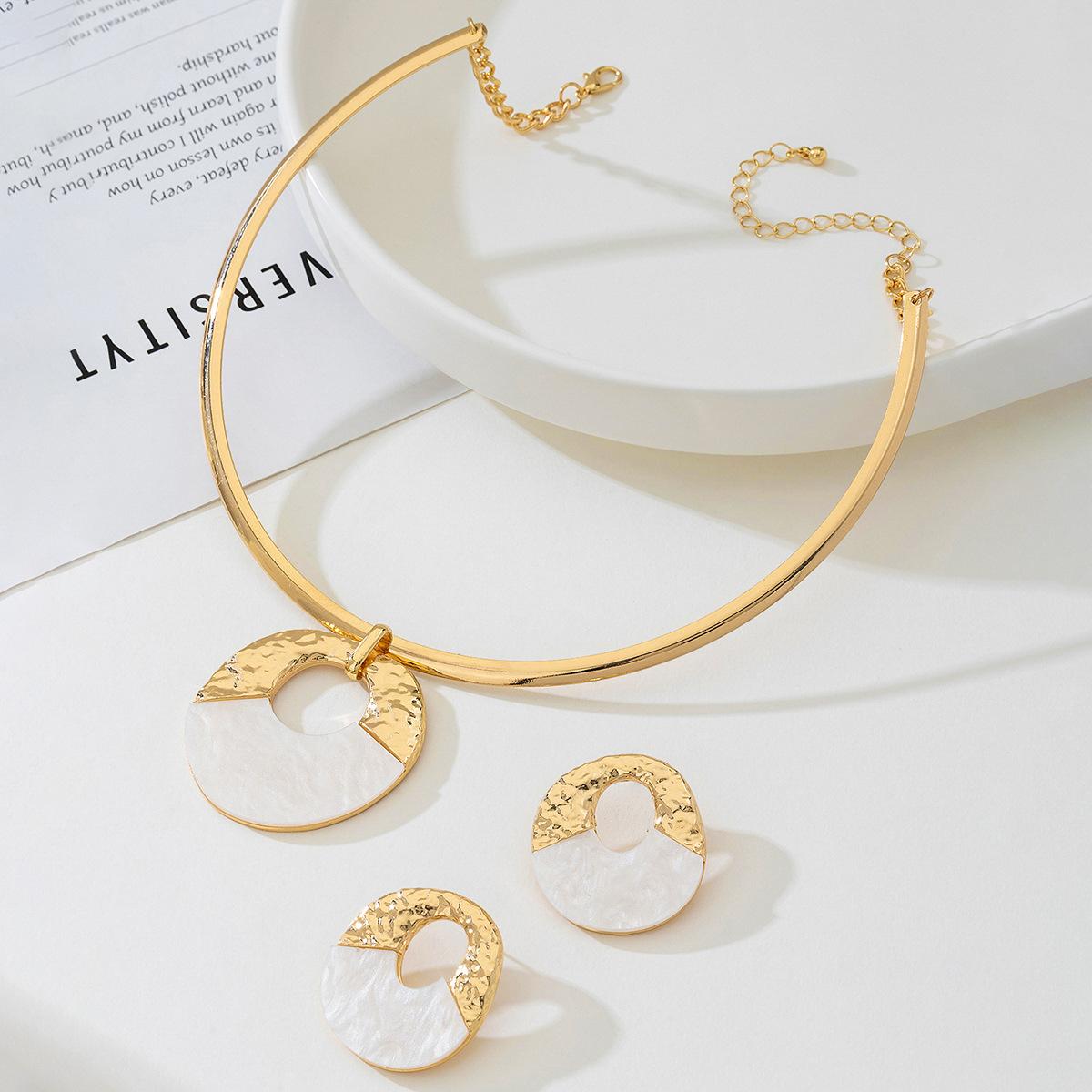 

Набор из 3 предметов Стильный и элегантный круглый кулон из перламутра, ожерелье и серьги, женский, для банкета, вечеринки, подарок на День святого Валентина золотой