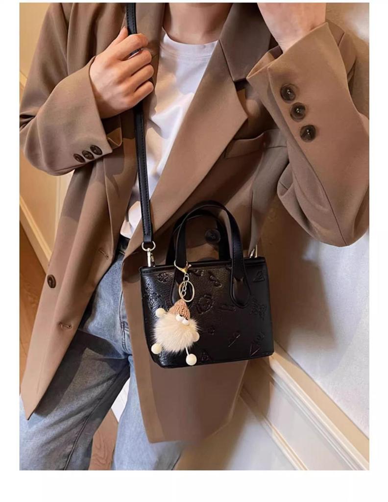 Trendy Color Block Women's Crossbody Bag: Autumn & Winter Collection