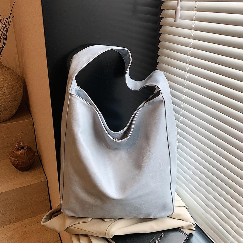 New Large-capacity Women's Bag Bag Women's Commuter Small Fresh Casual Fashion Tote Bag