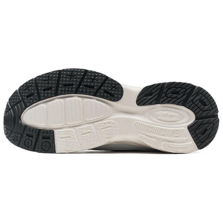 Xtep No Boundaries alla Moda Comode Leggere Resistenti Supporto Scarpe da Escursionismo Basse Uomo Scarpe da Escursionismo Grigio Fumo 975319170006-1