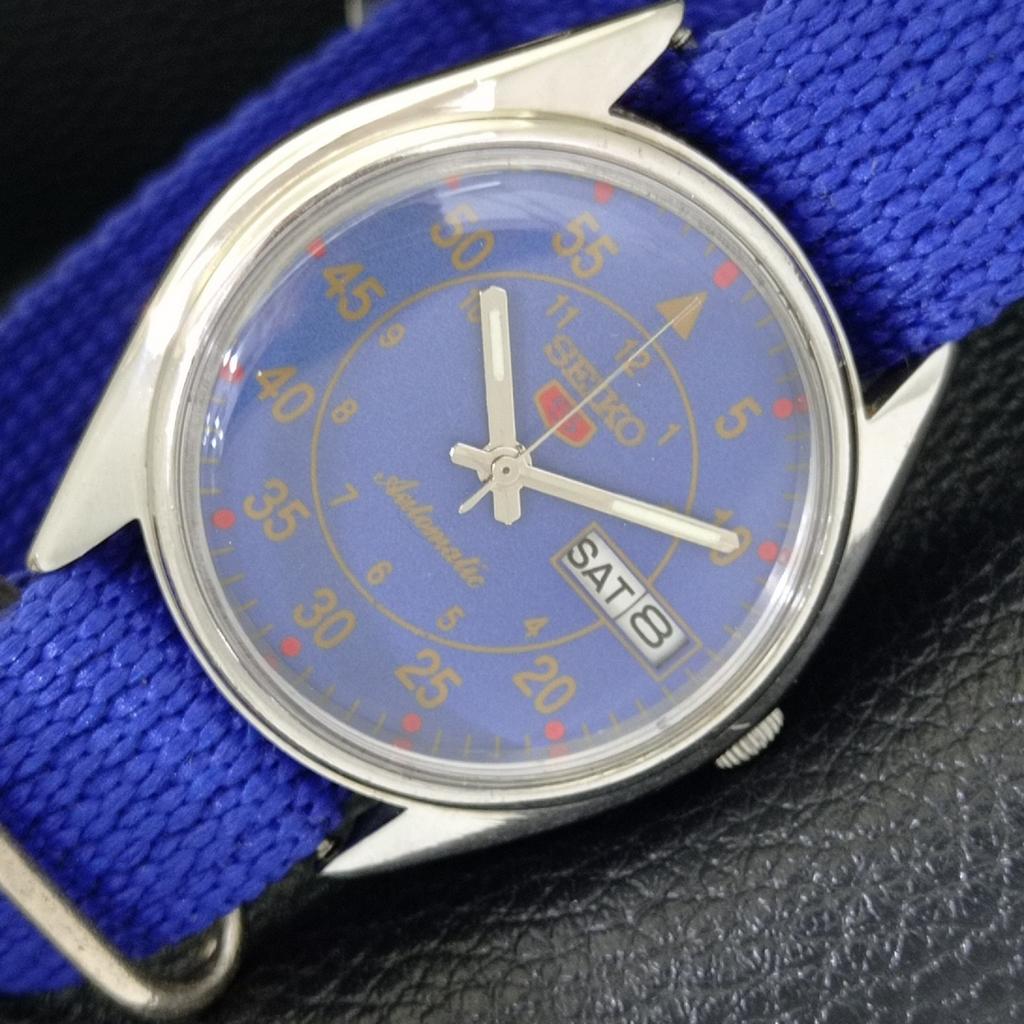 

SEIKO 5 AUTOMATIC VINTAGE JAPAN MENS BLUE COLOR DIAL WATCH a701250-5 R206a-a701250