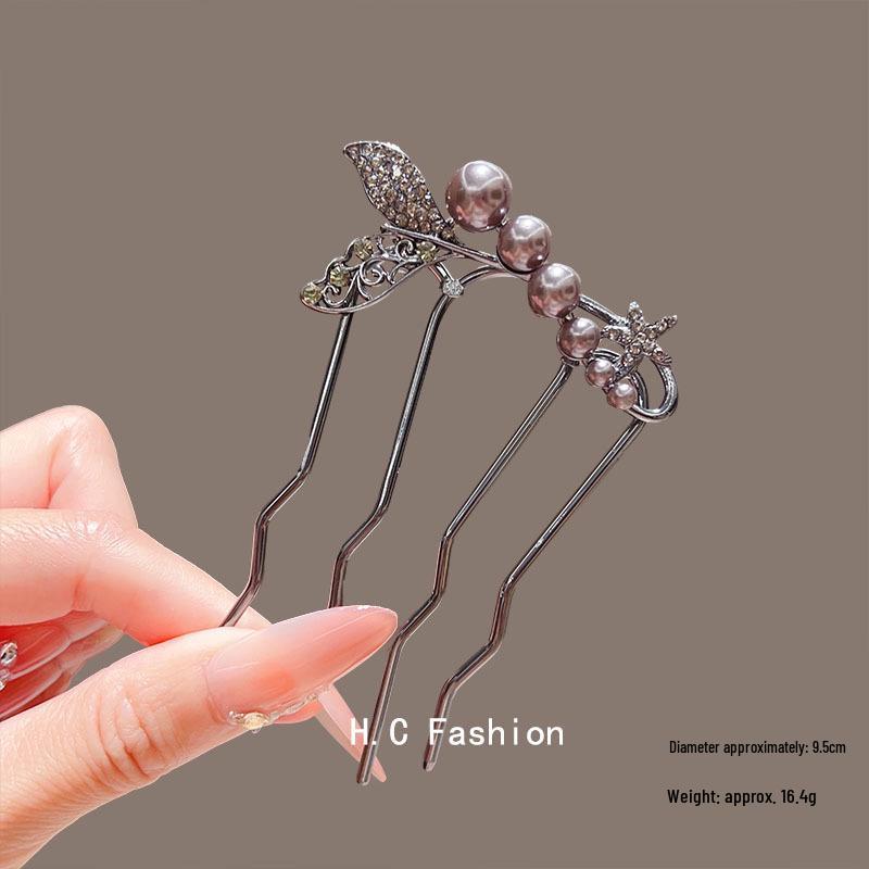 Elegant U-Shaped Butterfly Tassel Hairpin - Ancient Style Floral Accent for Qipao