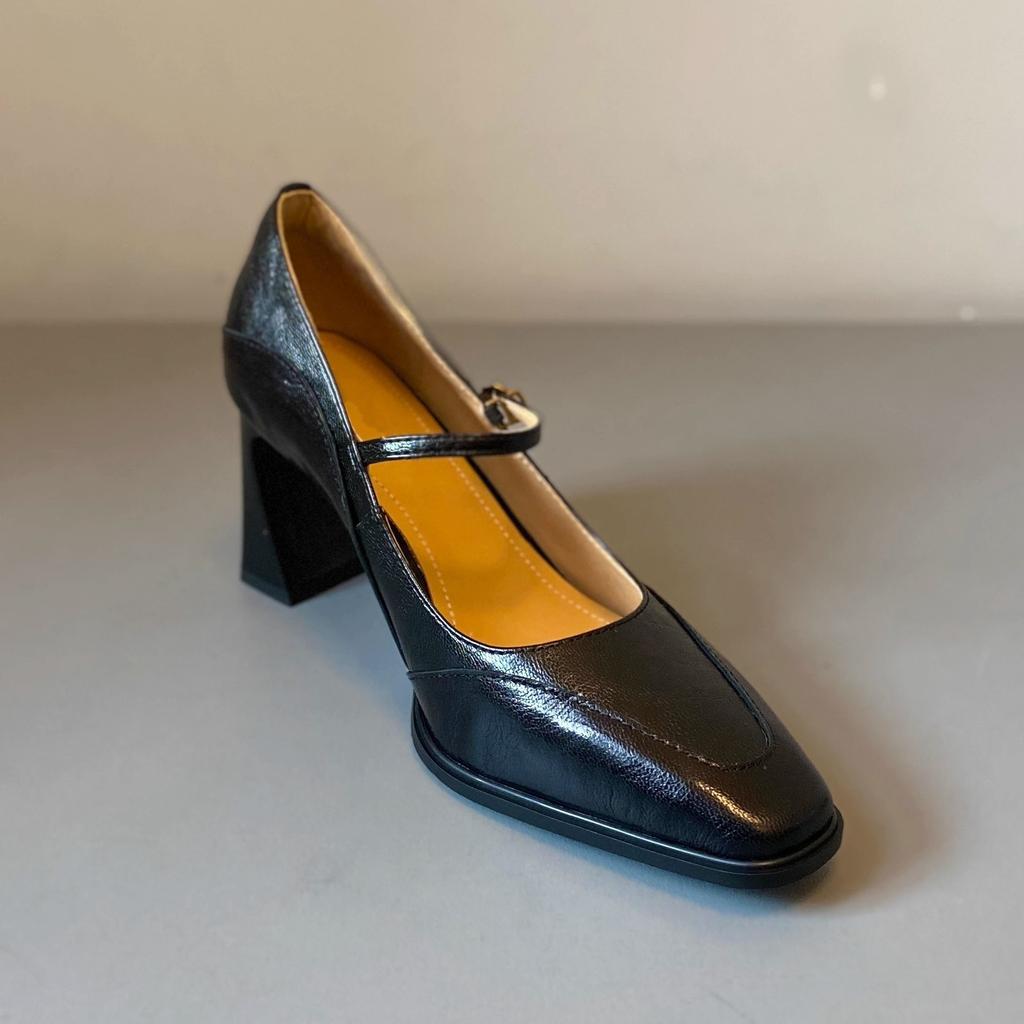 2025 new retro light mouth single shoes women's French high-heeled Mary Jane shoes with small square head thick heel fashion shoes
