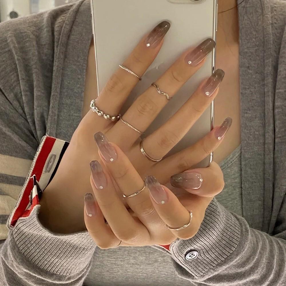 Gradient Gray European & American Fashion Ballet False Nails - Detachable, Wearable, Versatile