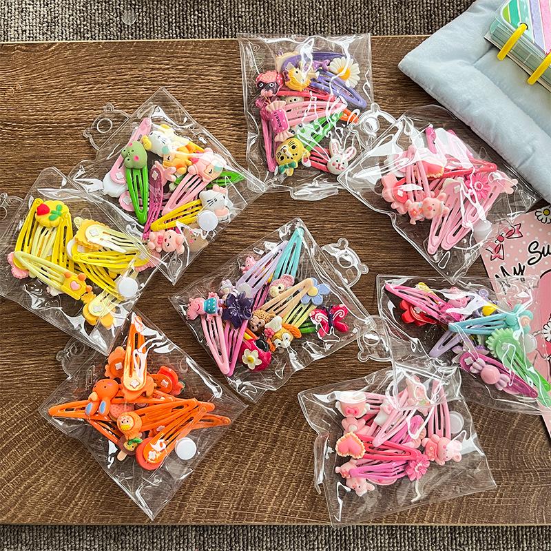 10-delat set med söta färgglada resin tecknade frukt hårklämmor för barn