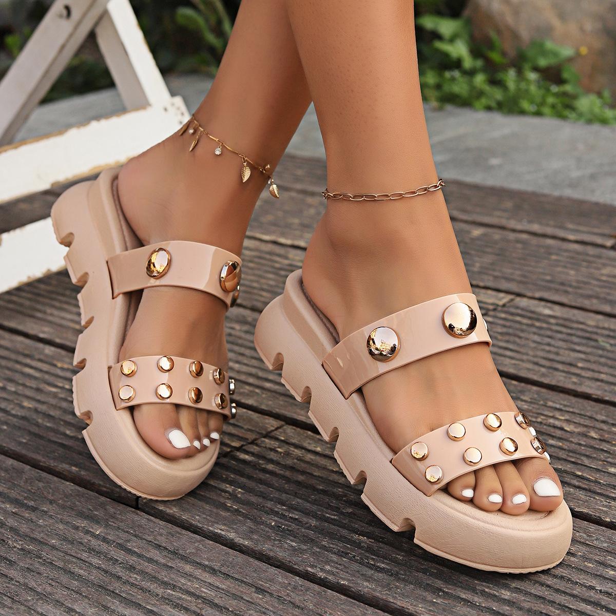 

Women s shoes summer new one-word rivet thick-soled slippers step on shit feeling flat-soled cool slippers casual beach shoes 41 абрикосовий