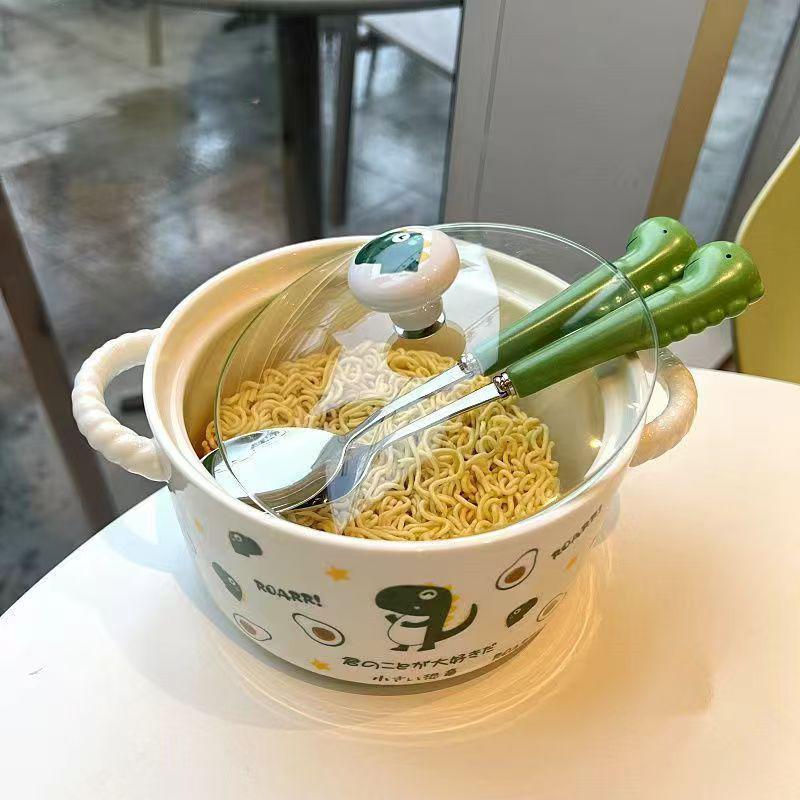 Korean Style Cute Heart Ceramic Noodle Bowl with Lid for Dorm or Bedroom Microwave Use