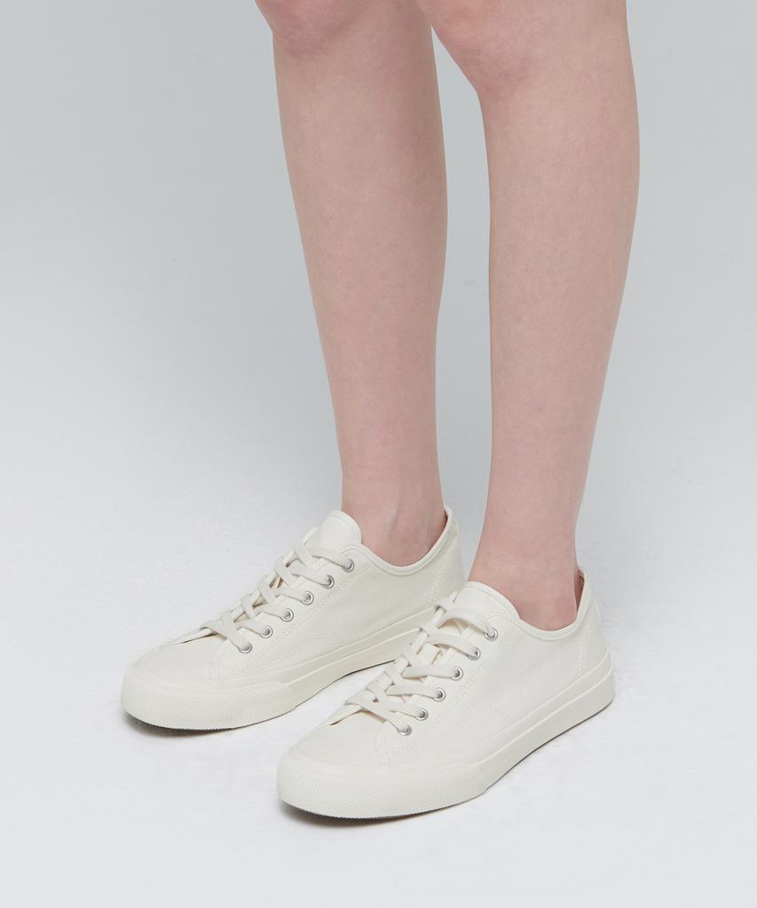 Musinsa Standard Canvas Vulcanized Sneakers [Off-White]