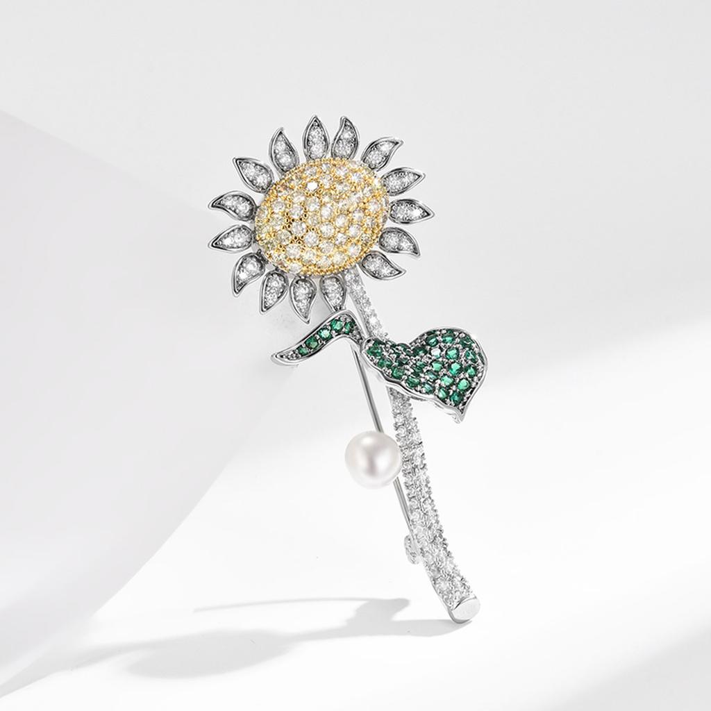 Women's Light Luxury Design Elegant Imitation Pearl Sunflower Brooch Fashionable And Versatile Niche Design Sense Brooch
