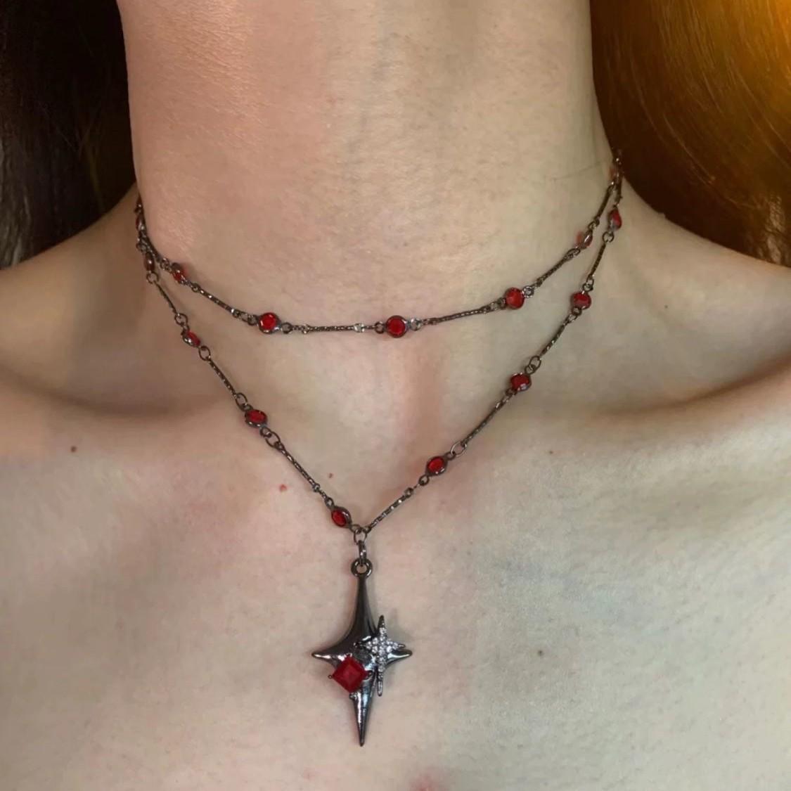 Female Retro Niche Sweet Cool Necklace
