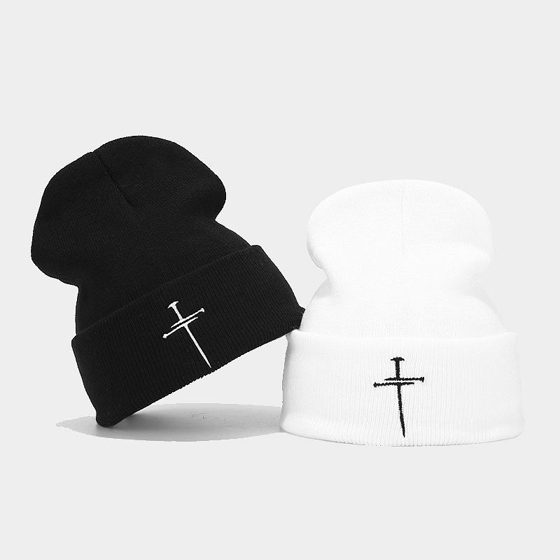 Autumn and winter new trendy brand literary and retro cross embroidery knitted hat European and American men's and women's niche stacking hat wool hat