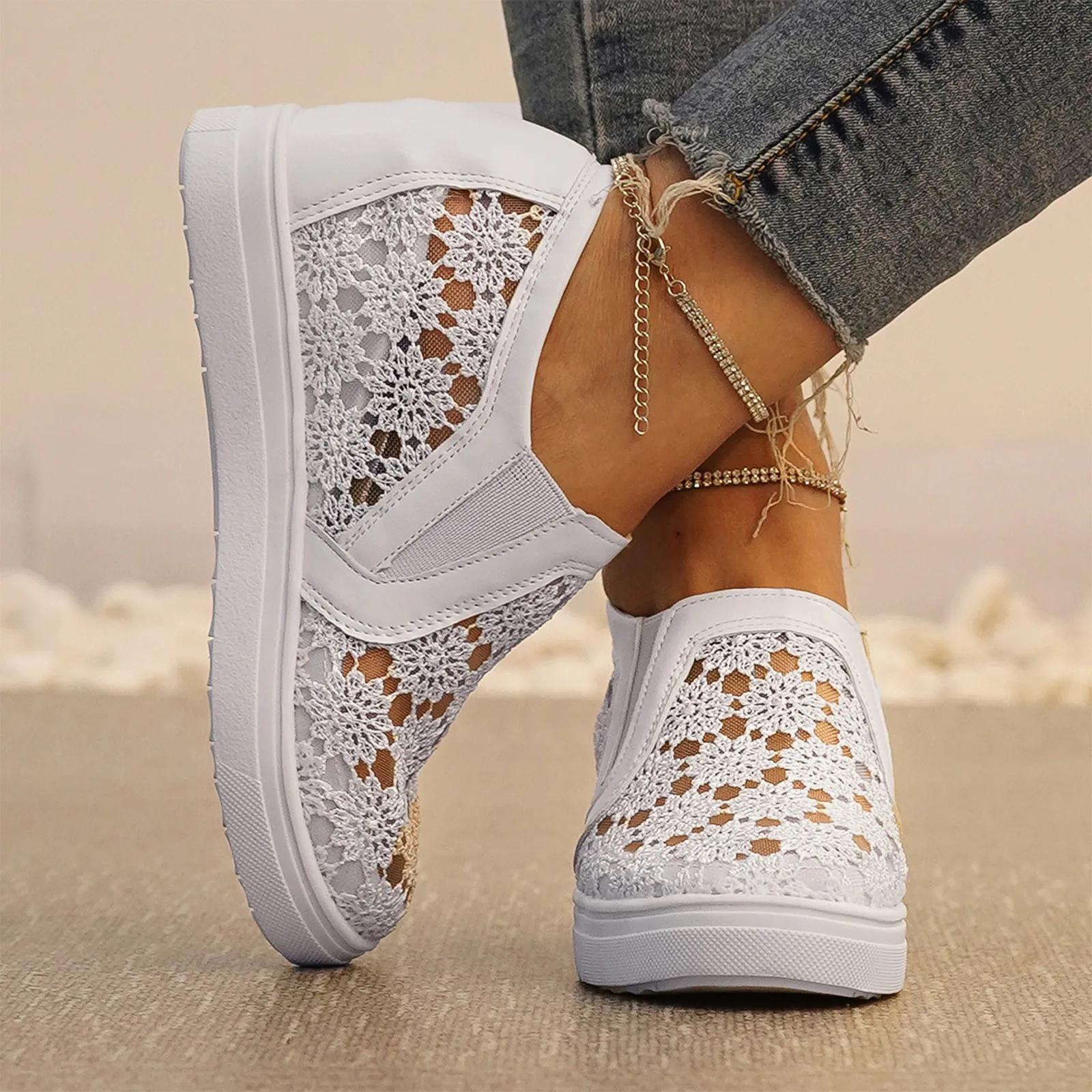 Модные женские кроссовки с кружевным цветочным узором на танкетке — фото 3