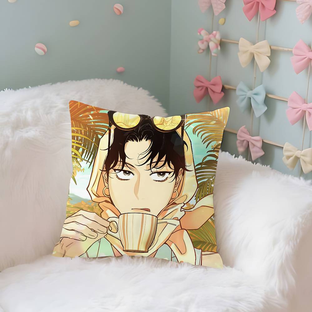 Manhwa R-roses And C-champagne Throw Pillow Covers Pattern Cushion Cover Suitable For Sofa Bedroom Car Pillow Cover