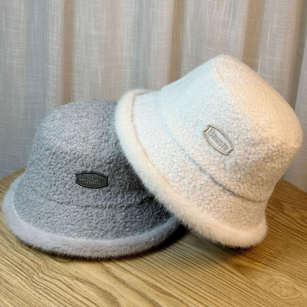 Japanese Autumn and Winter New Style Embroidered Letter Fisherman Hat Warm and Thickened Raw Edge Design Face Showing Small Bucket Hat for Women