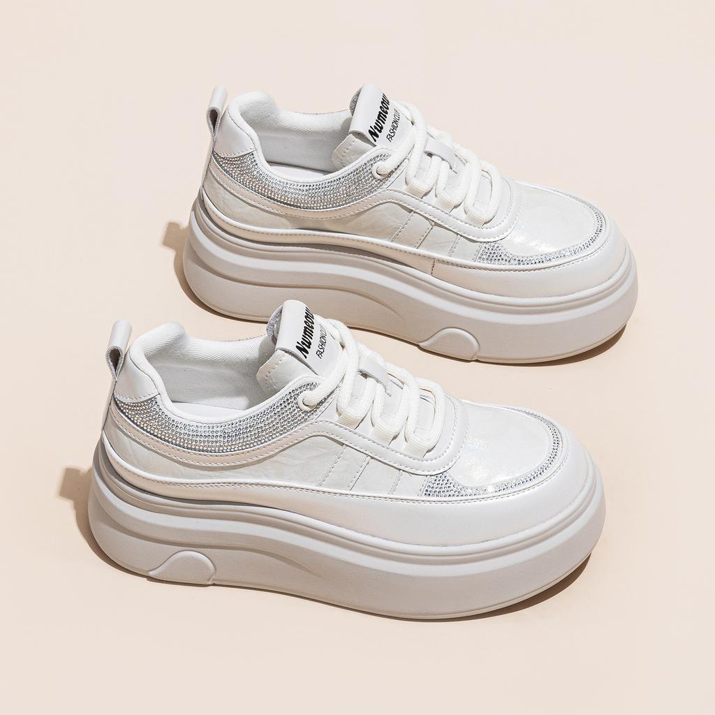 Board shoes 2026 season new thick soled height increasing casual sports single shoes versatile internet famous Korean version