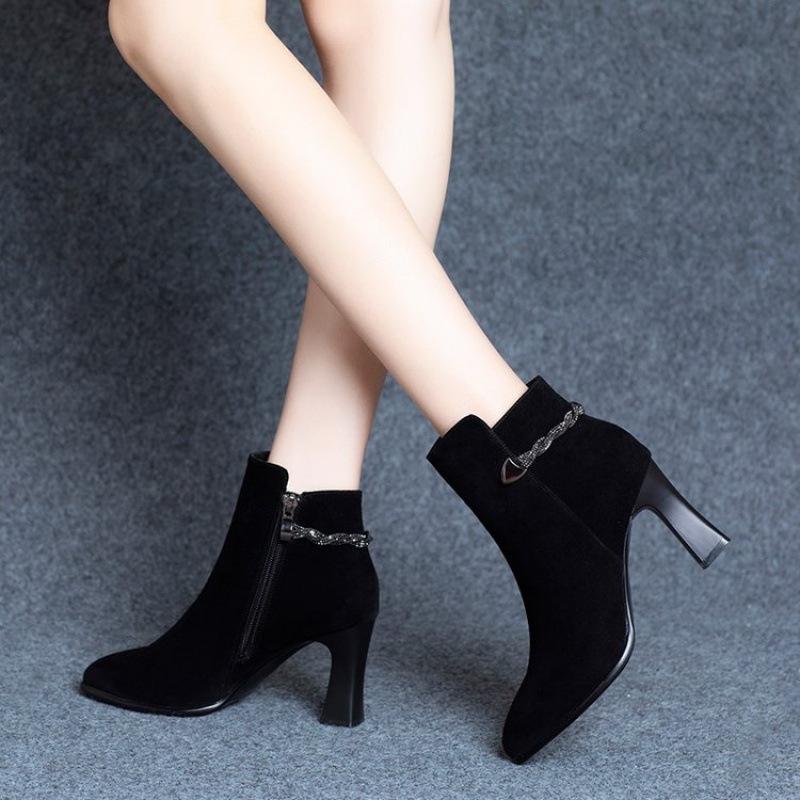 Frosted short boots women's autumn and winter 2025 versatile stiletto pointed boots high heel women's boots velvet fashion Martin boots