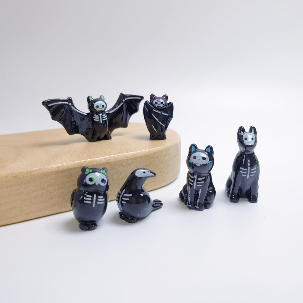 Custom Black Bat Resin Embellishments for Halloween Scrapbooking and Phone Case Decor
