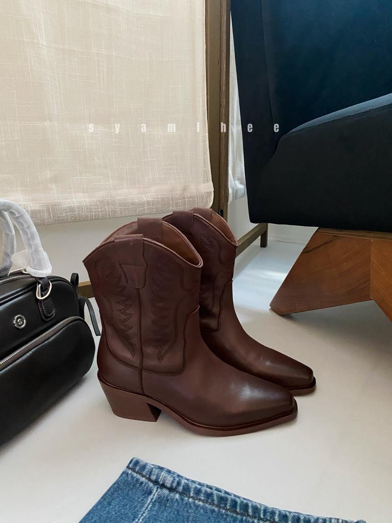 2025 new leather first layer cowhide retro western cowboy boots women's thick heel medium tube British Martin boots