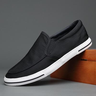 Neue vulkanisierte Herrenschuhe Slip-on-Loafer-Schuhe Atmungsaktive Sneakers im koreanischen Stil Flats Fashion Men Casual Canvas Schuhe