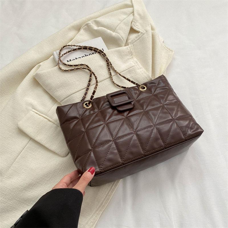

Large capacity diamond shoulder bag women s winter new fashion chain handbag casual trend messenger bag