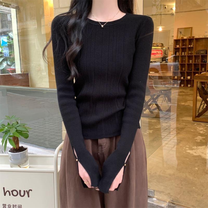 High-end pit strip with knitted bottoming shirt for women's autumn and winter waist and thin short top, soft waxy long-sleeved sweater