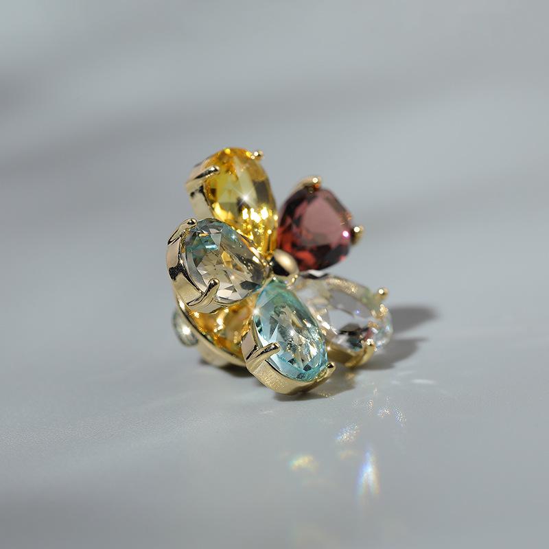 Five-Petal Flower Zircon Brooch Pin for Blouse Collars