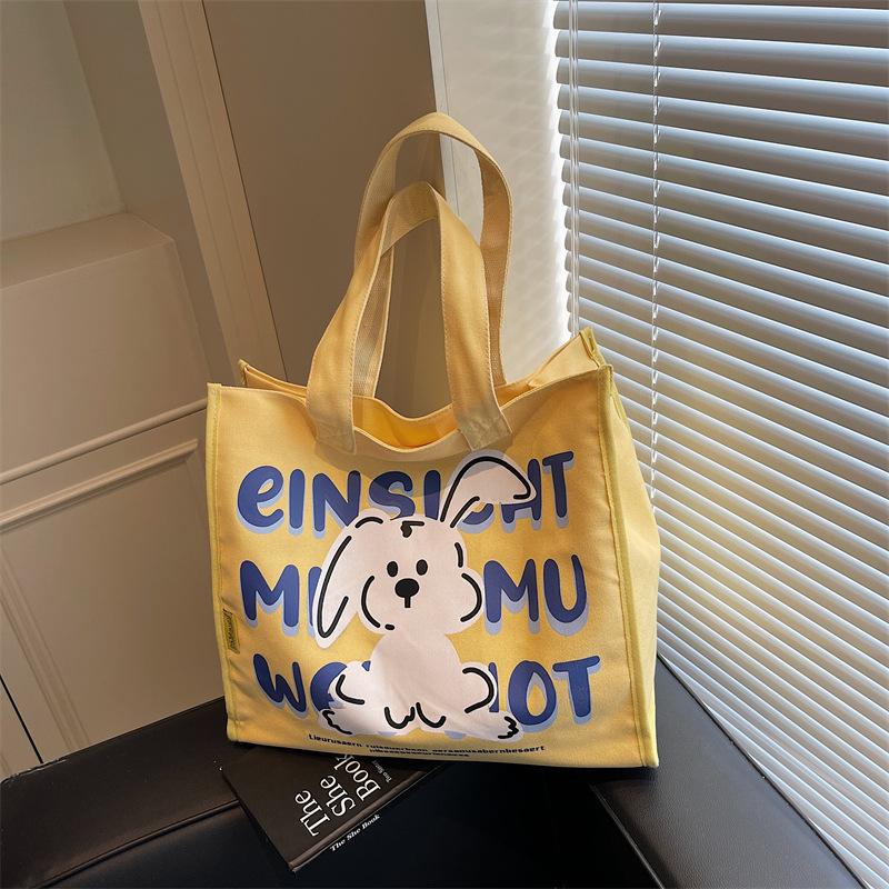

Летняя мультяшная сумка через плечо женская новая модная милая сумка через плечо с принтом букв сумка-тоут для поездок жёлтый