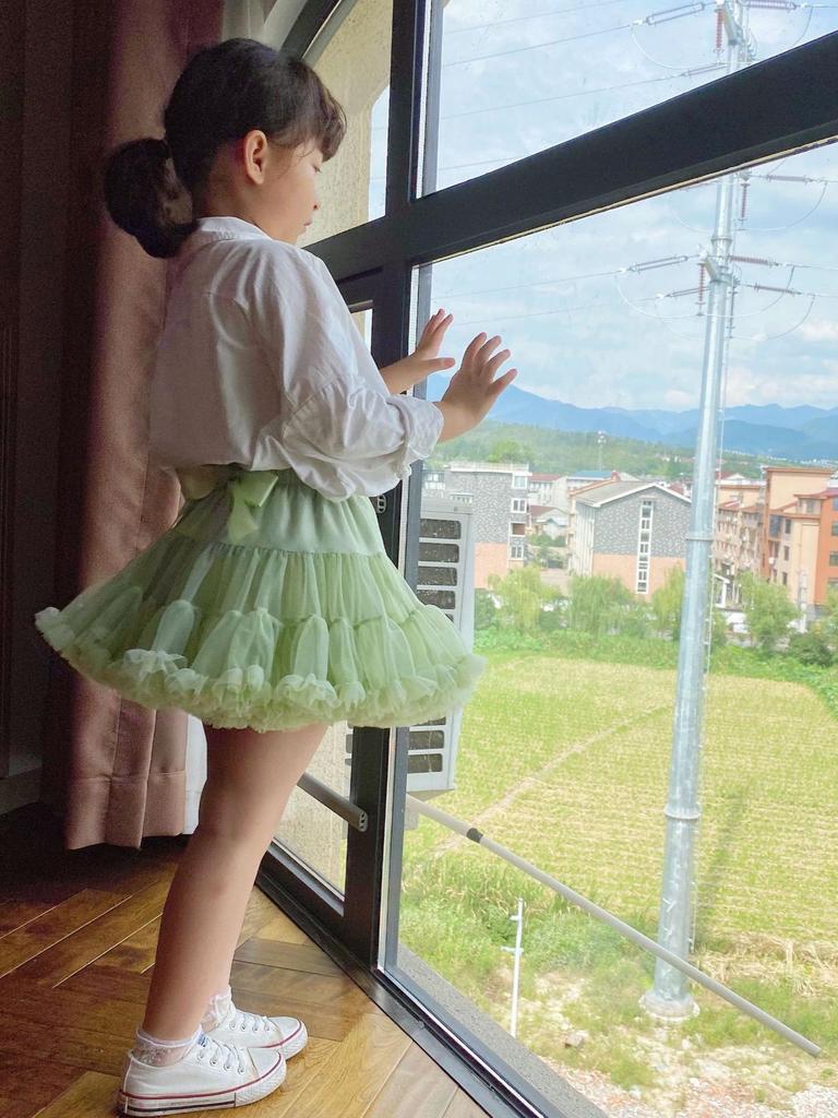 Flickors fluffiga tutu prinsesskjol - Sommar 2025 trendig europeisk och amerikansk stil