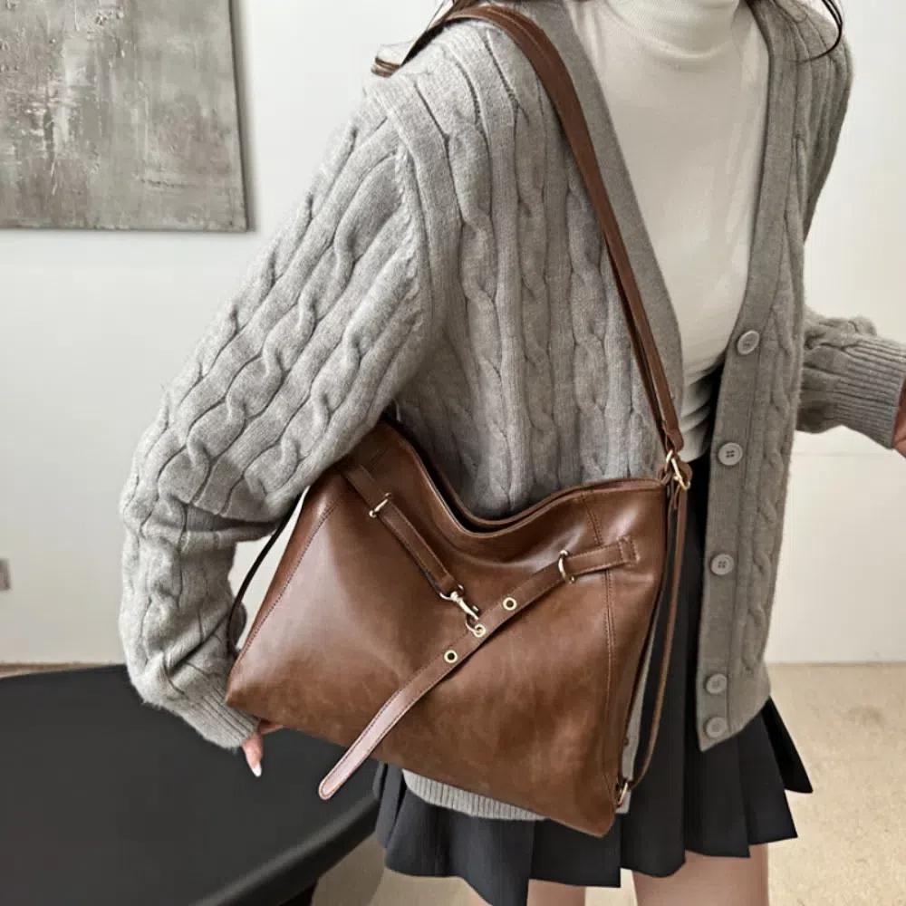 Leather Buckle Shoulder Bag New Design Women Backapck Casual Vintage Tote Bag Lady
