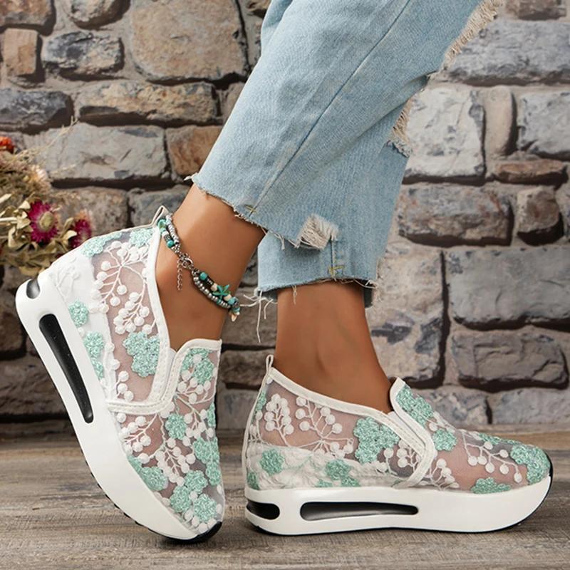 Fashion Fashion Embroidery Loafers Shoes for Women 2025 Summer Breathable Mesh Platform Sneakers Woman Comfortable Slip On Casual Shoes