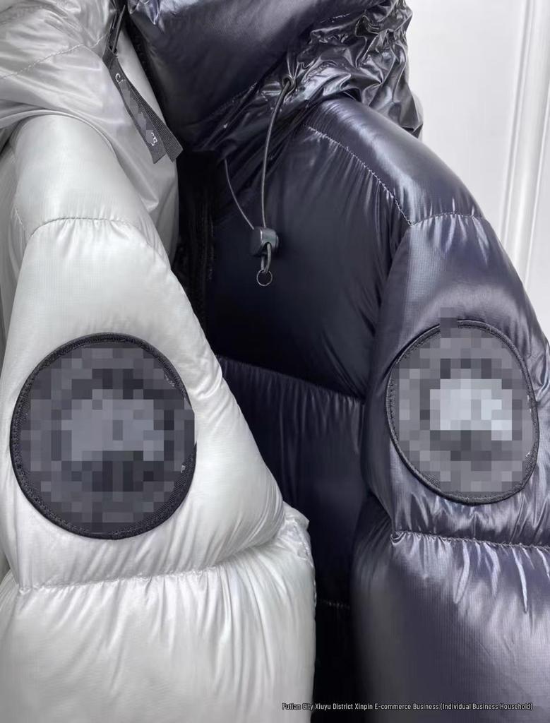 High-End Unisex Red Goose Down Hooded Jacket - Cold-Resistant, Thickened Puffer Coat, Trendy Black Label.