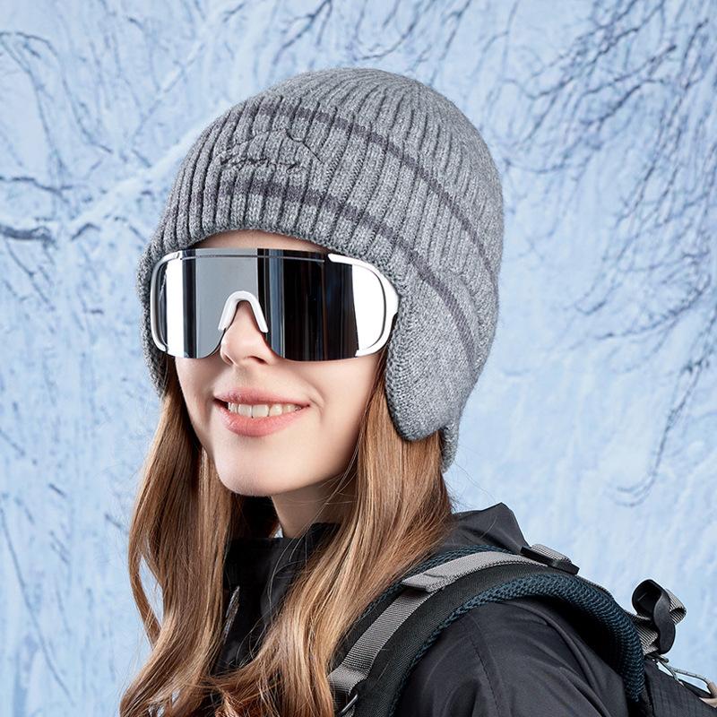 Зимняя вязаная шапка для защиты ушей — фото 16