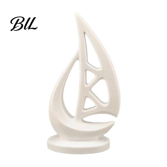 Stylish Nautical Ornament Mini 3D Printed Sailboat Figurine Coastal Boat Scandinavian Style Sculpture for Modern Home Office Mantel Bookshelf белый