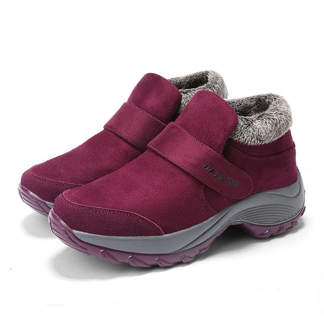 Suede Leather Women Ankle Boots Winter Plush Lined Outdoor Walking Shoes Female Hook Loop Hiking Shoes Class Solid Cotton Boots