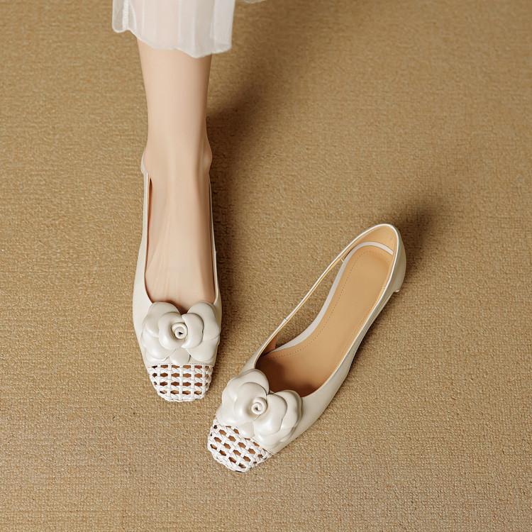 

Great good to wear French single shoes women s spring and summer flowers small fragrant style square head low heel thick heel medium heel gray sandals 40