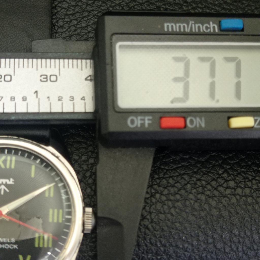 HMT HAND-WINDING INDIAN MENS VINTAGE ROMAN FIGURE BLACK DIAL WATCH a702849-1 R211-a702849