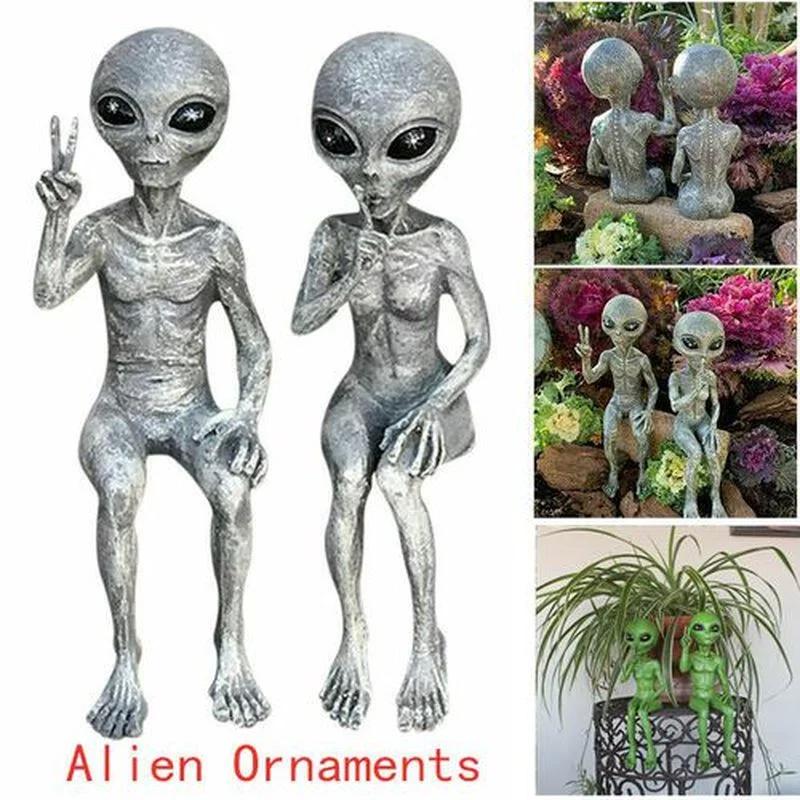 Outdoor Space Alien Ornaments Garden Resin Statue Figurine Home Decoration Gift Garden Yard Decoration Outdoor Miniatures