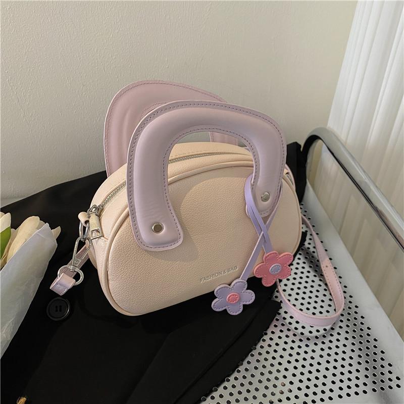 This year's popular niche design bag 2025 new women's bag versatile oblique span bag portable shell bag