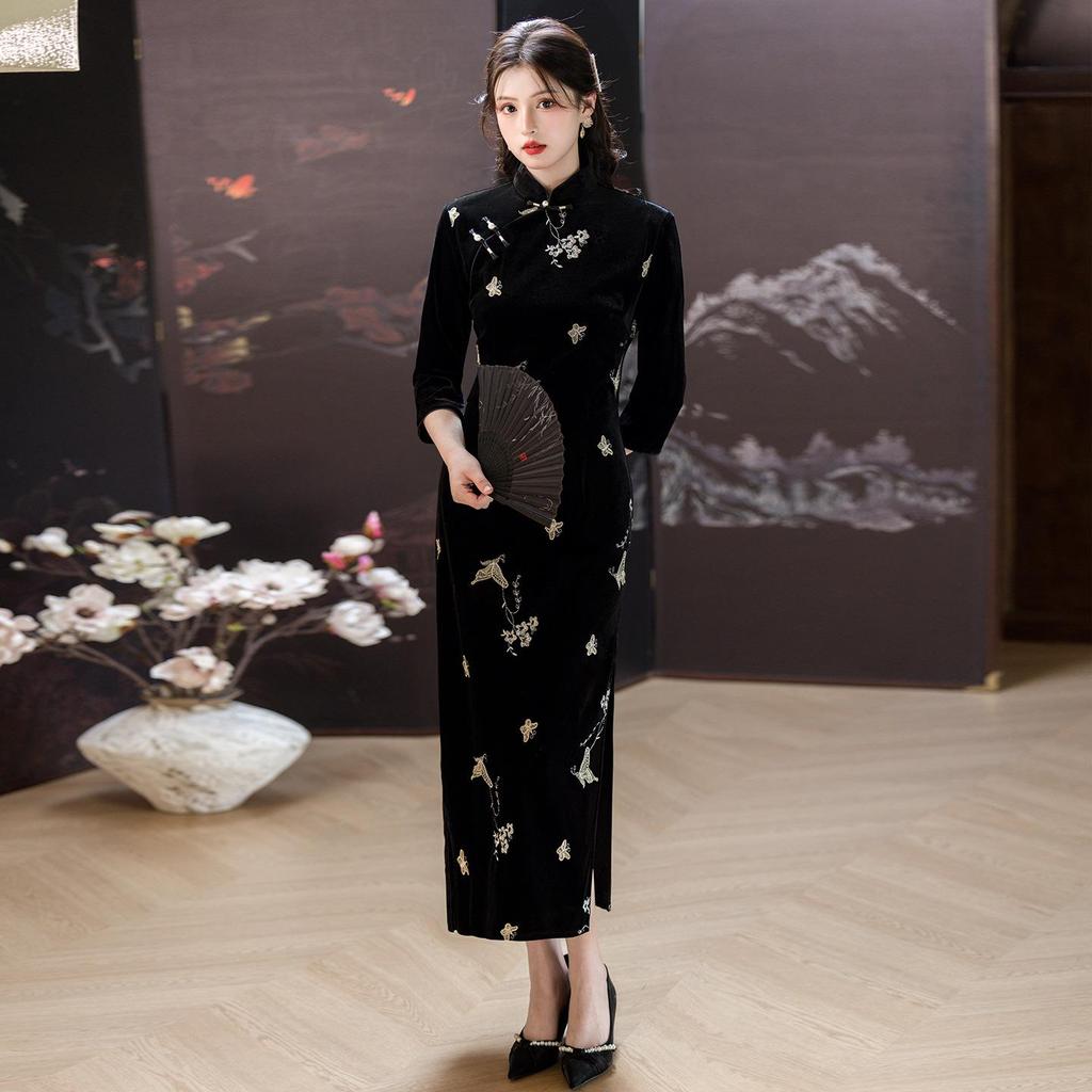 Luxurious Black Velvet Long-Sleeve Cheongsam: High-End, Unique Chinese Style Dress