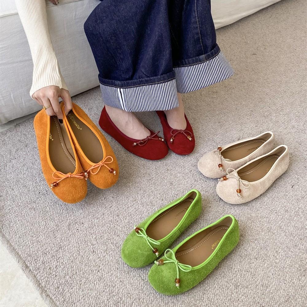 

2025 новые тупоносые на толстой подошве с бантом на плоской подошве для работы матовая коровья кожа в стиле колледжа маленькие кожаные туфли 40