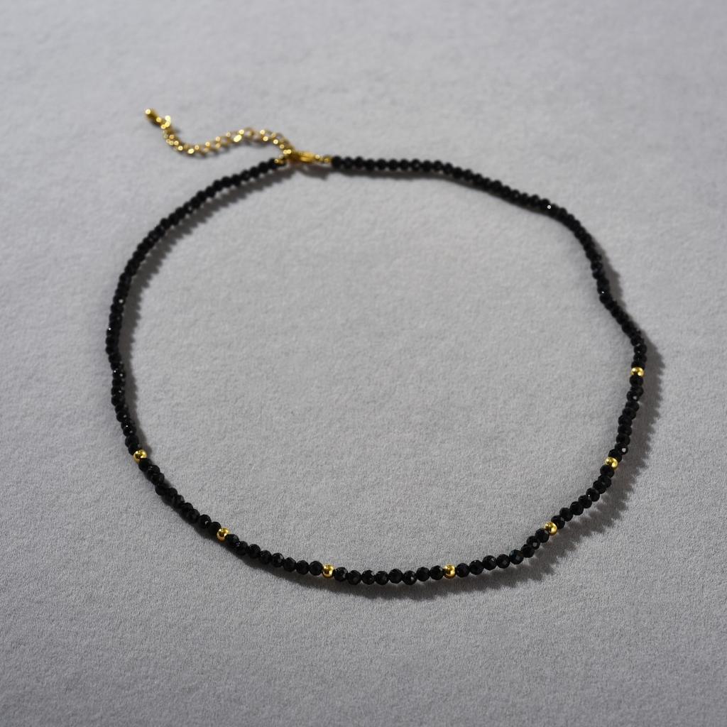 French Retro Fashionable Sweet Cool Wind Black Spinel Beaded Copper Plated 18K Real Gold Collarbone Chain Niche Temperament Necklace