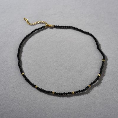 Francouzský Retro Módní Sladký Cool Styl Černý Spinel Korálky Měděný Pozlacený 18K Skutečné Zlato Řetízek na Klíční Kost Niche Temperament Náhrdelník