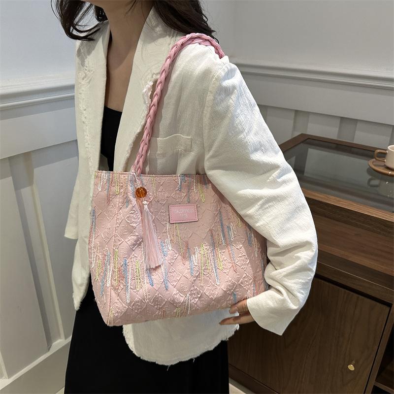 Niche Foreign-style Commuter Bag, Beautiful Casual Tote Large-capacity Bag, Women's 2025 Summer New Personalized Shoulder Armpit Bag