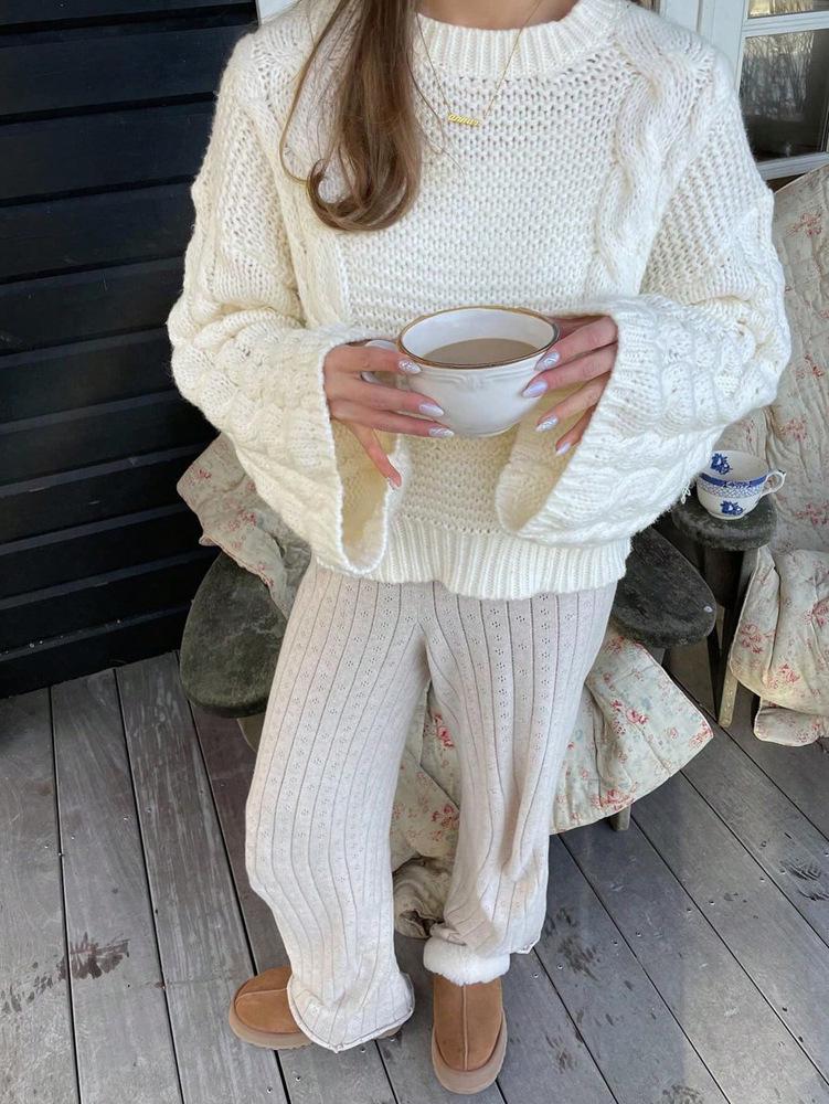 Women's Autumn/Winter Bell Sleeve Knit Sweater - Solid Color Casual Style