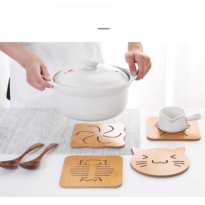 Household kitchen wooden insulation mat, square, cartoon, animal shaped dining table mat, thick, heat-resistant, hollow, non slip coaster