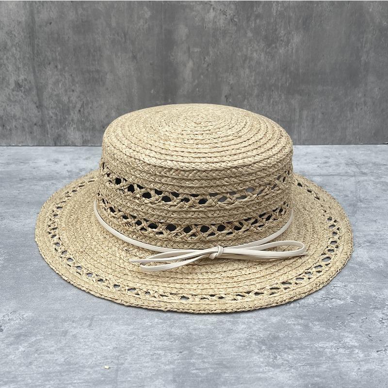 French Retro Raffia Straw Hat Women Summer Breathable Flat Top Beach Cap Elegant Handmade Weave Sunshade Hat with Leather Band