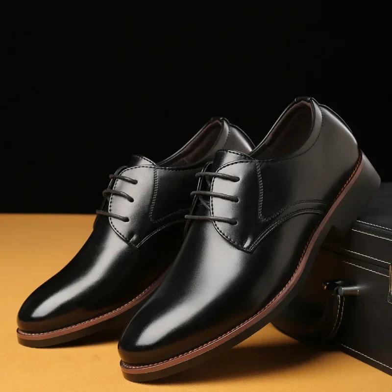 Fashion Men Breathable Leather Shoes Black Soft Leather Soft Sole Spring and Autumn Groomsmen Men Business Formal Casual Shoes