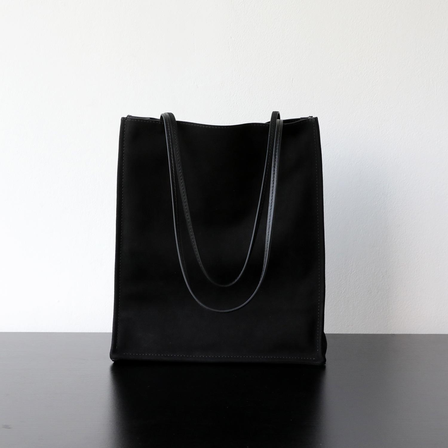 

Простая и легкая роскошная сумка из овчины на одно плечо, универсальная и легкая сумка-тоут, кожаная сумка высокого класса, женская сумка, сумка-ведро 24x9x28cm чёрный