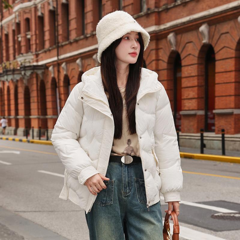 

Женская короткая зимняя новая свободная маленькая стеганая куртка с капюшоном и утолщенной подкладкой XXL белый
