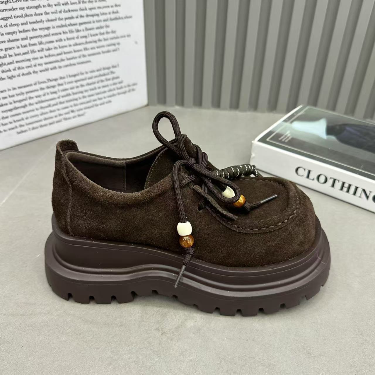 

Женские туфли Boken на шнуровке на толстой подошве, новая осенняя коллекция 2025 года, универсальные, для通勤, иностранные лоферы с юбками, повседневная обувь 39 коричневый